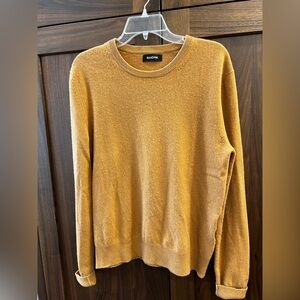 NAADAM Men’s Cashmere Sweater in Rust Color size Small